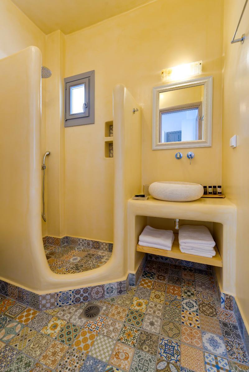 White Harmony Suites 메갈로호리 외부 사진