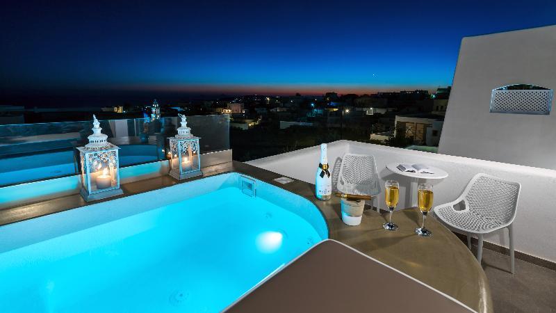 White Harmony Suites 메갈로호리 외부 사진