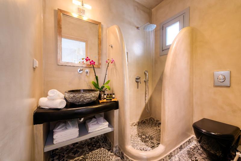 White Harmony Suites 메갈로호리 외부 사진